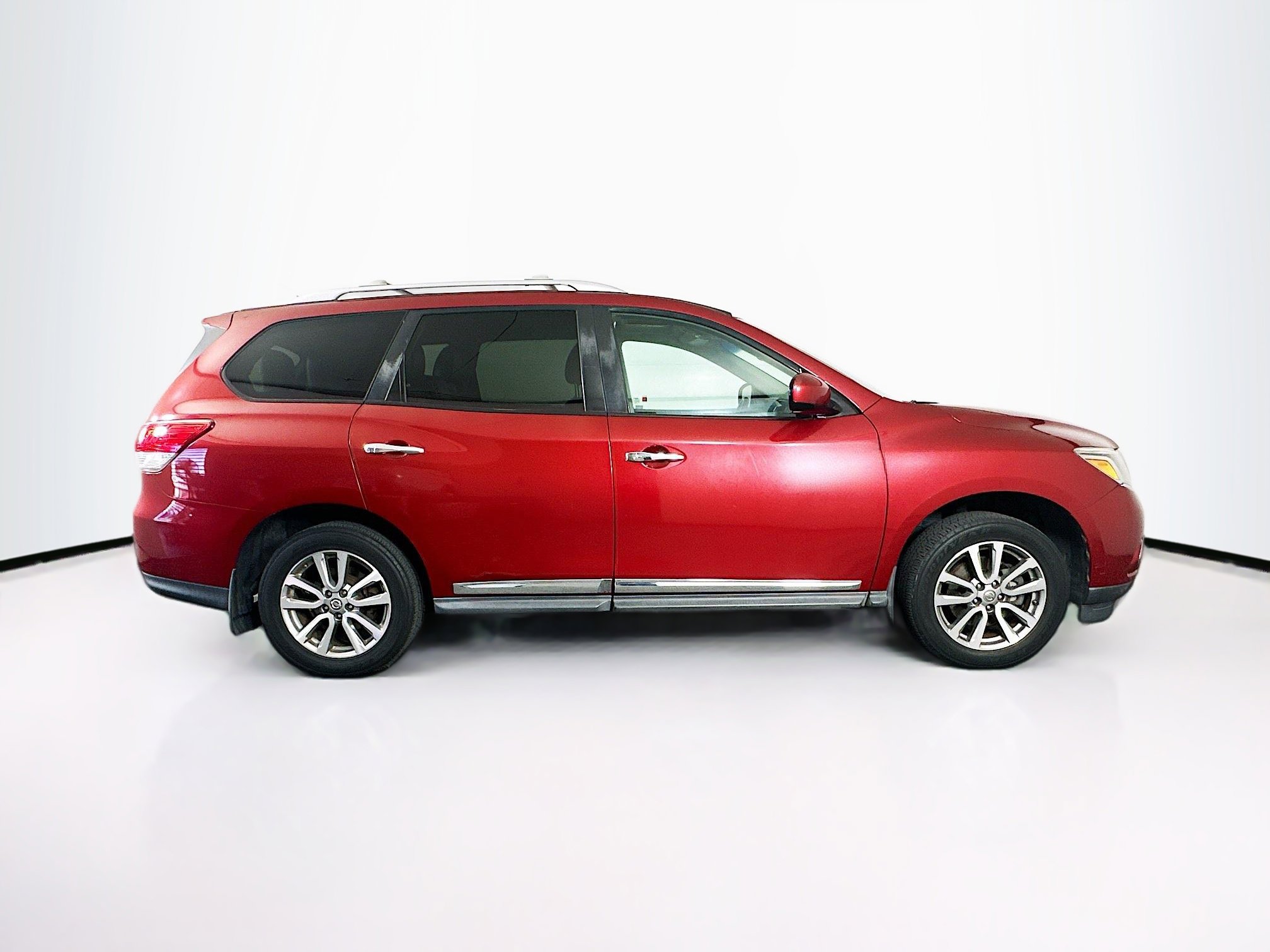 Used 2013 Nissan Pathfinder SL w/ SL Premium Pkg FWD image 10