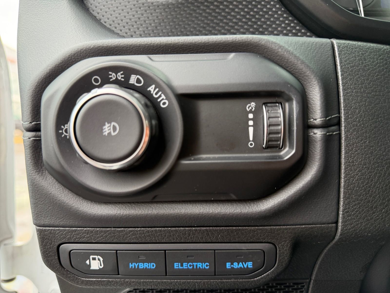 Used 2025 Jeep Wrangler Unlimited Rubicon 4xe w/ Safety Group image 20