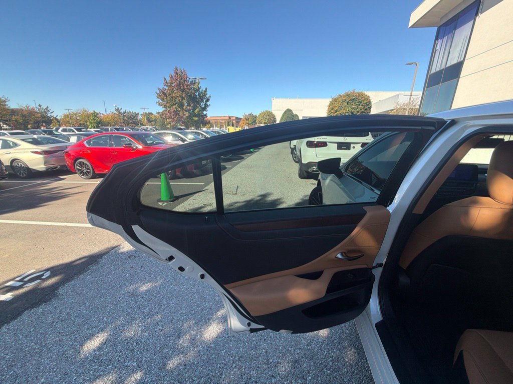Certified 2025 Lexus ES 350 w/ Premium Package FWD image 26