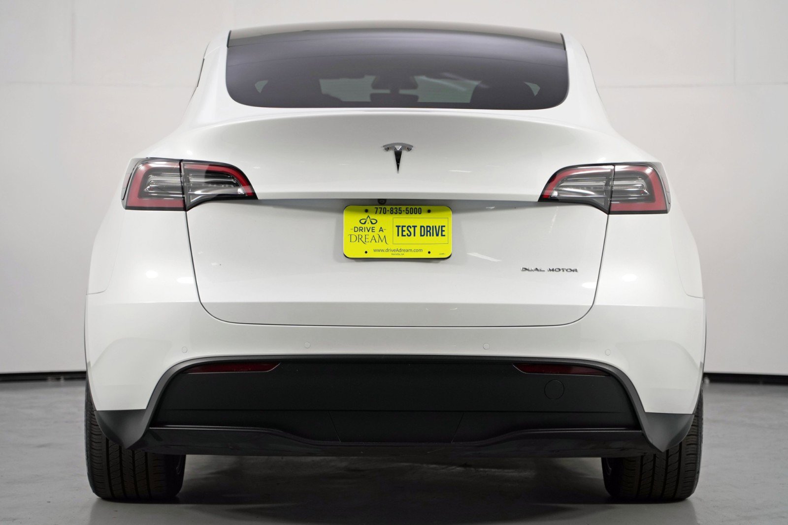 Used 2021 Tesla Model Y Long Range image 11