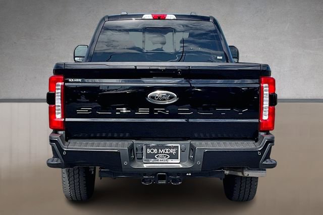 New 2026 Ford F250 Lariat w/ Black Appearance Package image 4