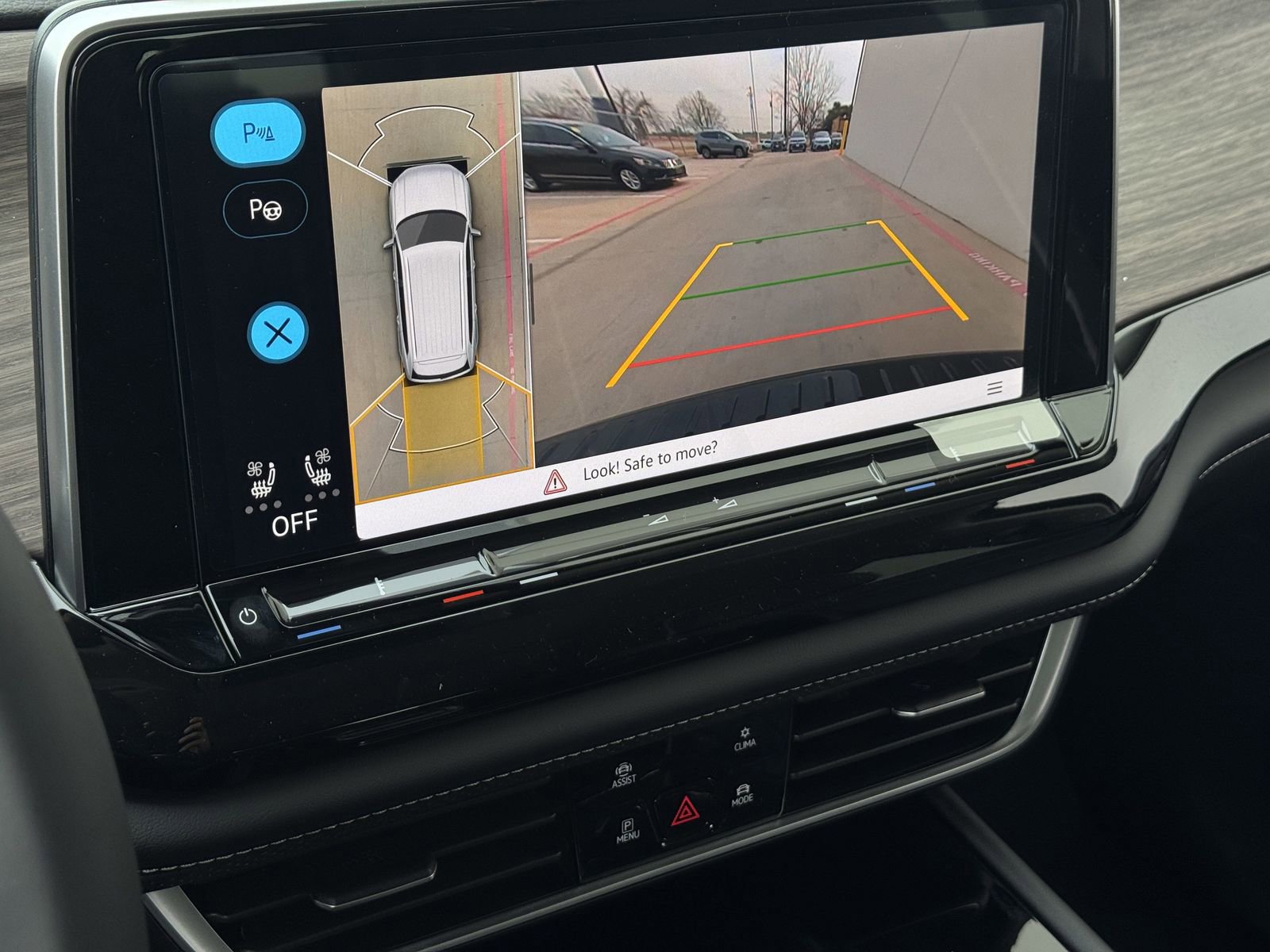 New 2026 Volkswagen Atlas SEL Premium R-Line image 17