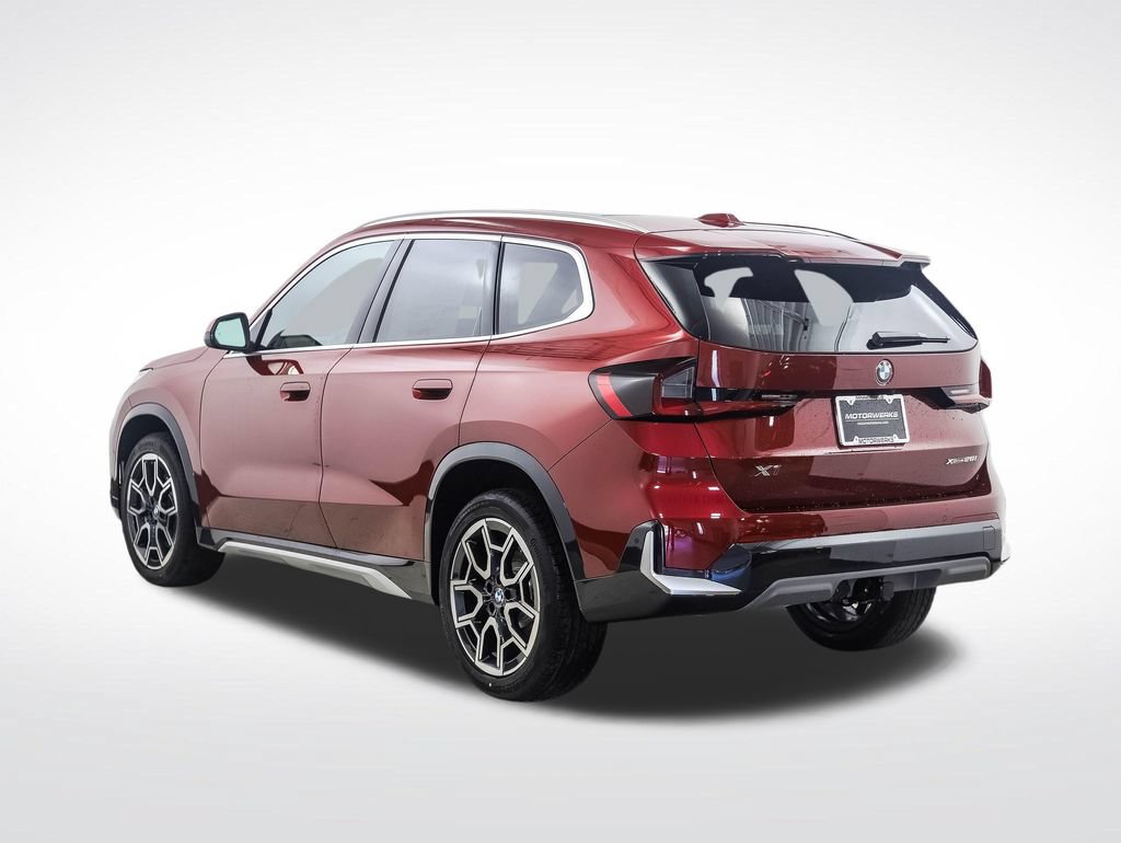 Used 2026 BMW X1 xDrive28i w/ Convenience Package AWD/4WD image 3