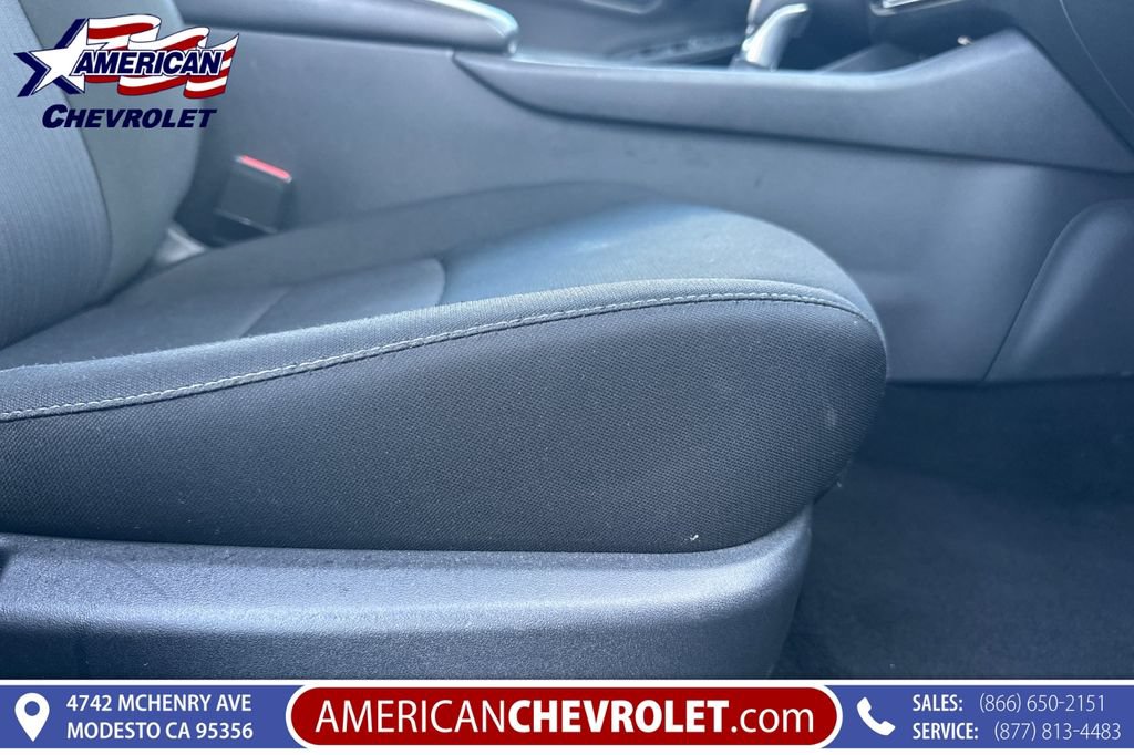 Used 2025 Nissan Sentra SV FWD image 23