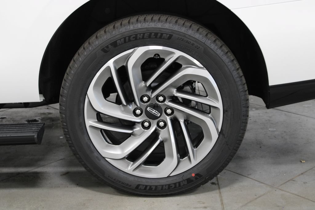 New 2027 Lincoln Navigator Reserve RWD image 18
