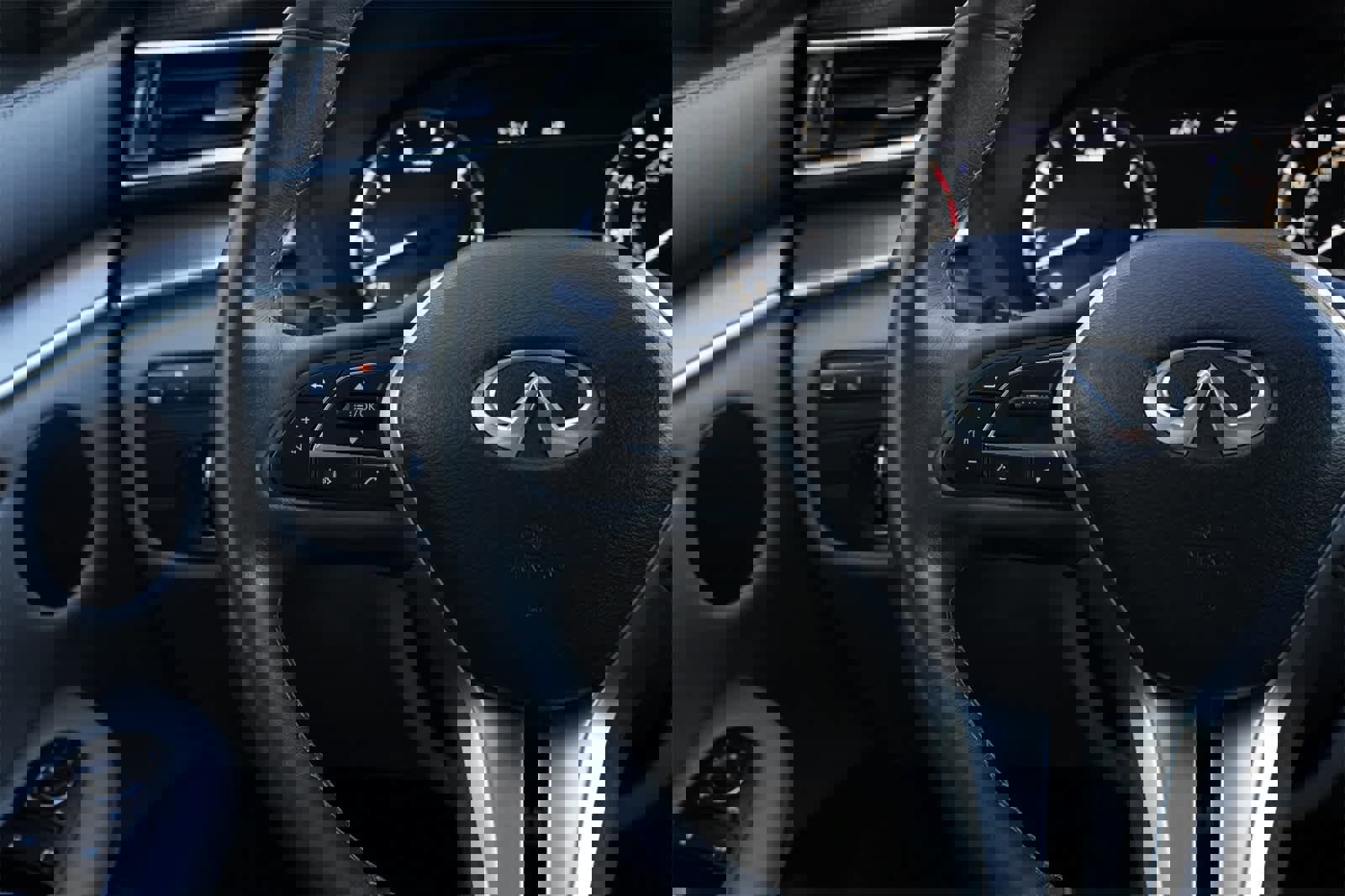 Certified 2023 INFINITI QX50 Luxe image 10