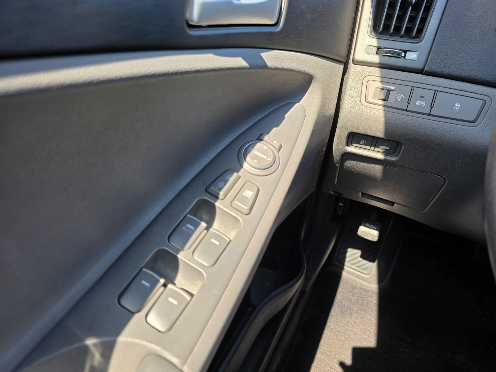 Used 2012 Hyundai Sonata GLS FWD image 19