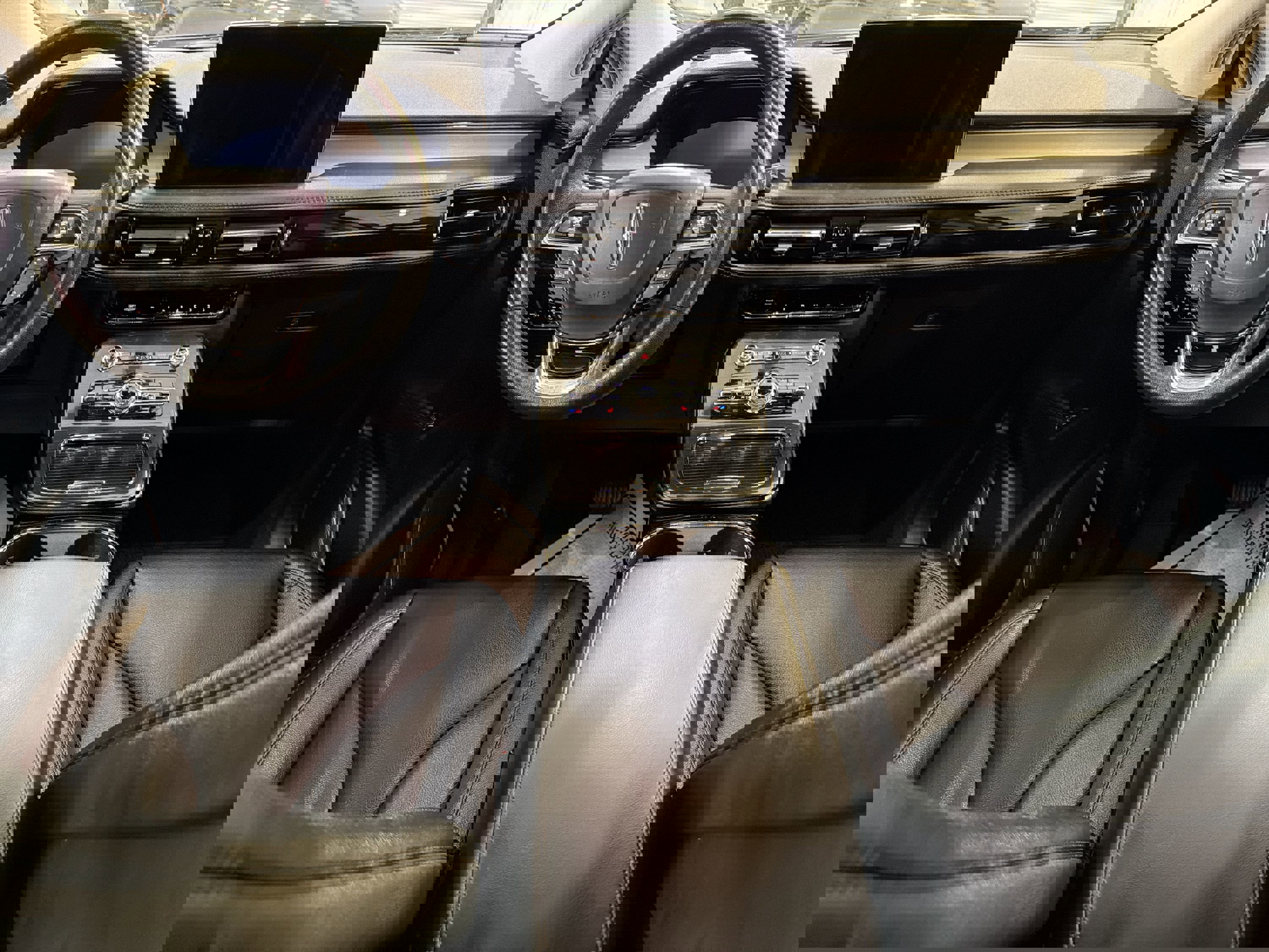 Used 2023 Lincoln Nautilus FWD image 22