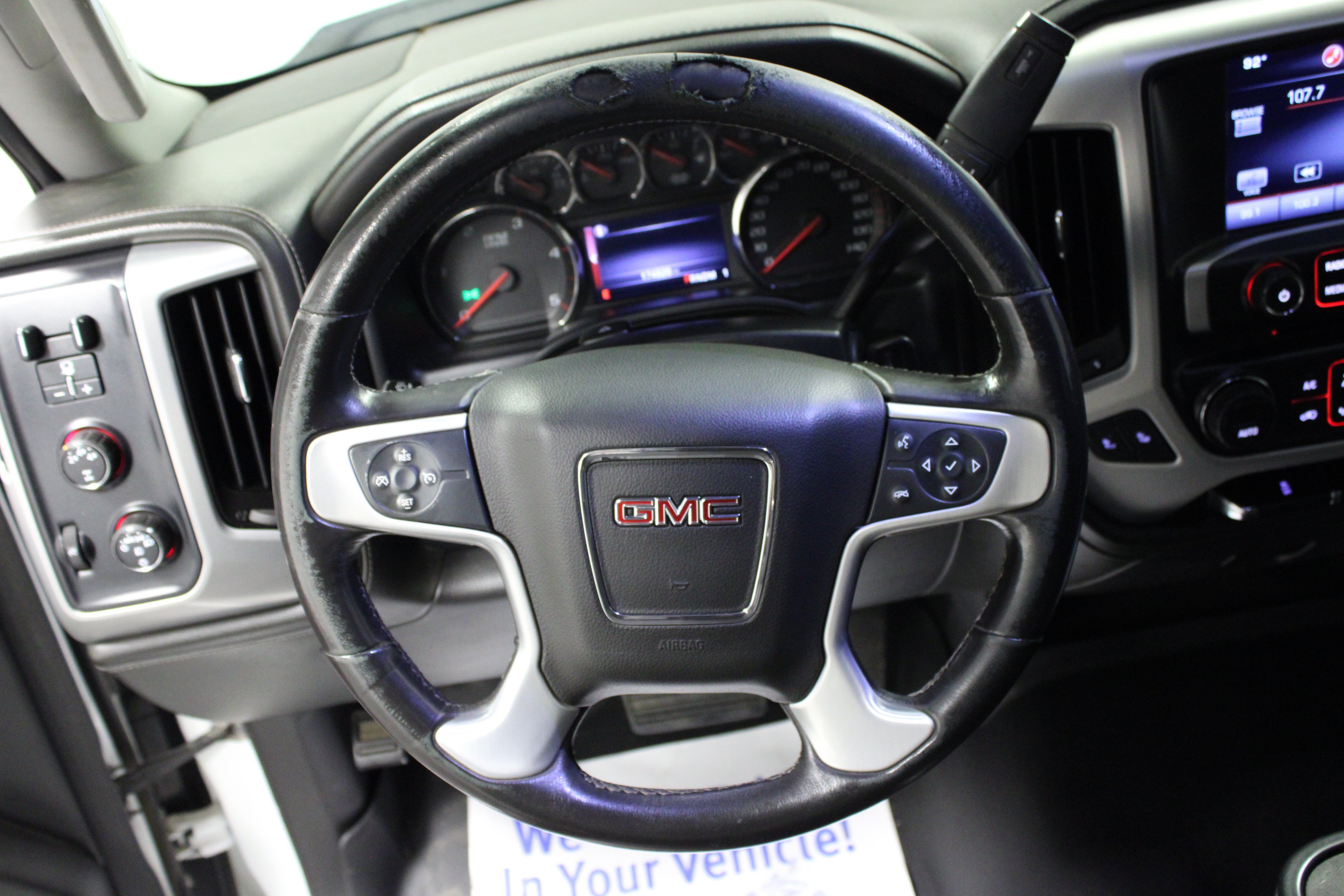 Used 2015 GMC Sierra 2500 SLE w/ SLE Preferred Package AWD/4WD image 17