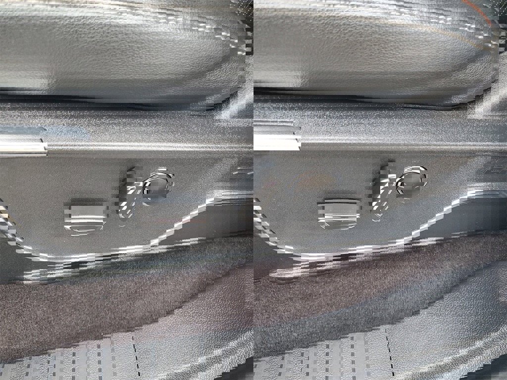 Used 2021 Ford F150 Lariat w/ Equipment Group 501A Mid image 7