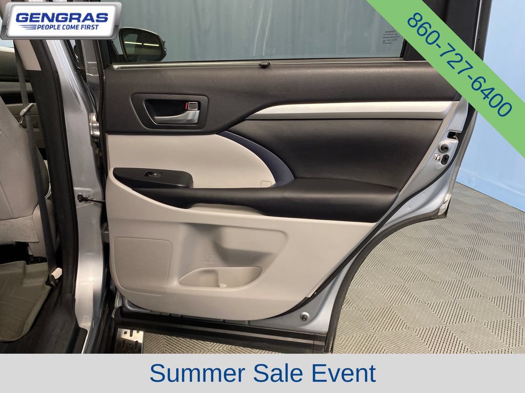 Used 2016 Toyota Highlander XLE w/ Protection Package #3 AWD/4WD image 40