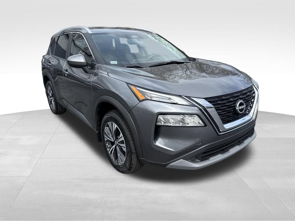 Used 2023 Nissan Rogue SV w/ SV Premium B Package image 7