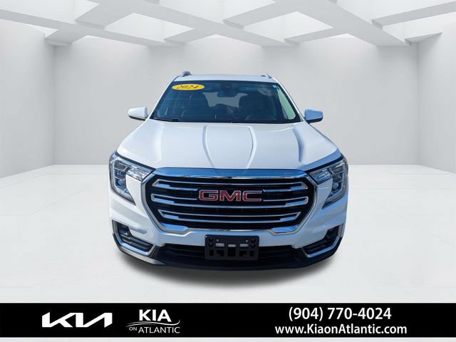 Used 2024 GMC Terrain SLT AWD/4WD image 8