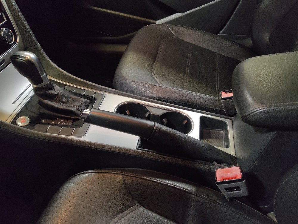 Used 2019 Volkswagen Passat 2.0T Wolfsburg FWD image 26