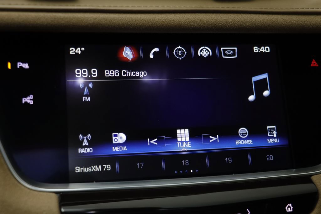 Used 2018 Cadillac XT5 Platinum w/ Driver Assist Package image 9