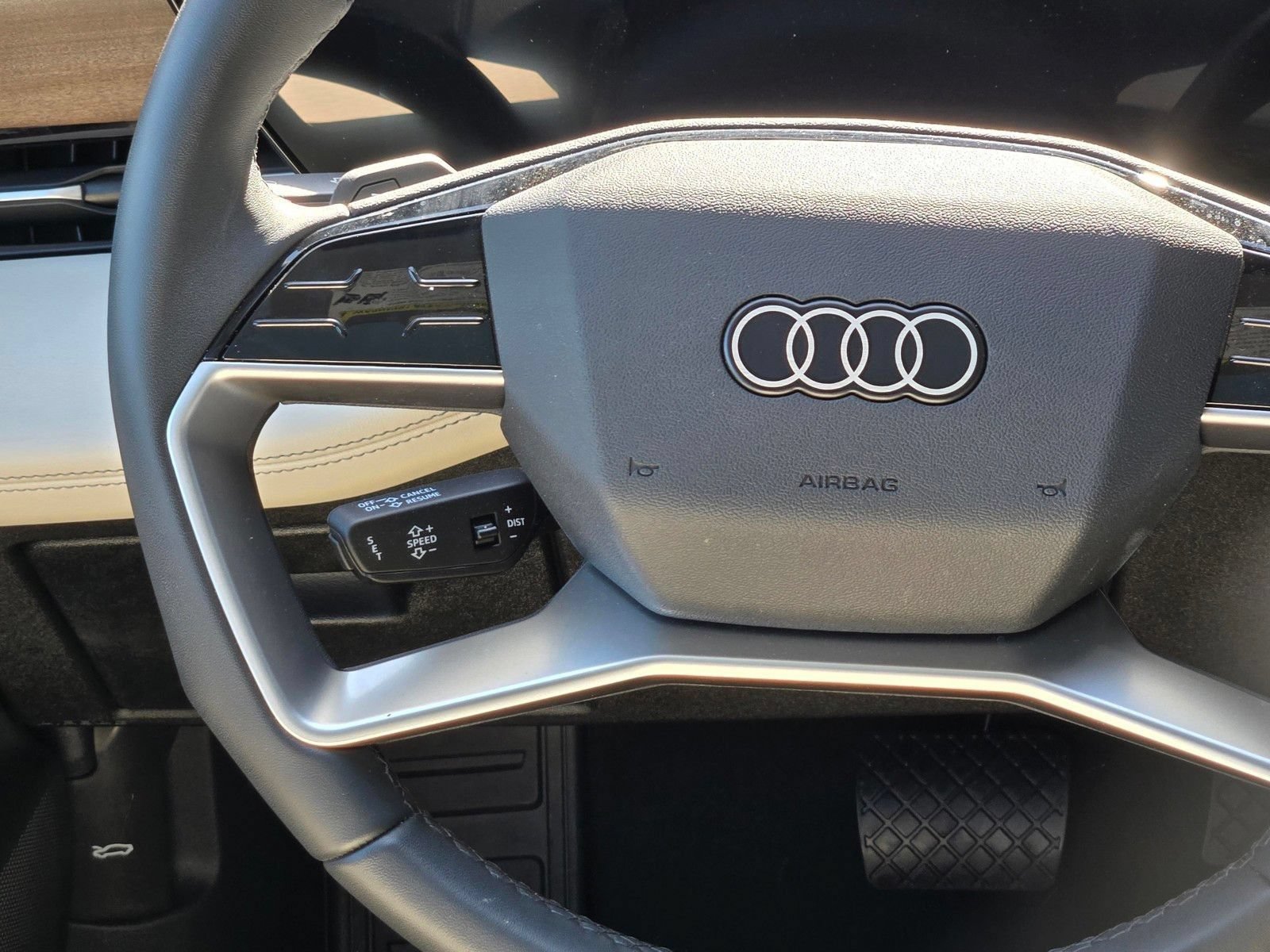 Used 2025 Audi A6 e-tron Prestige w/ Beige Warm Weather Package RWD image 16