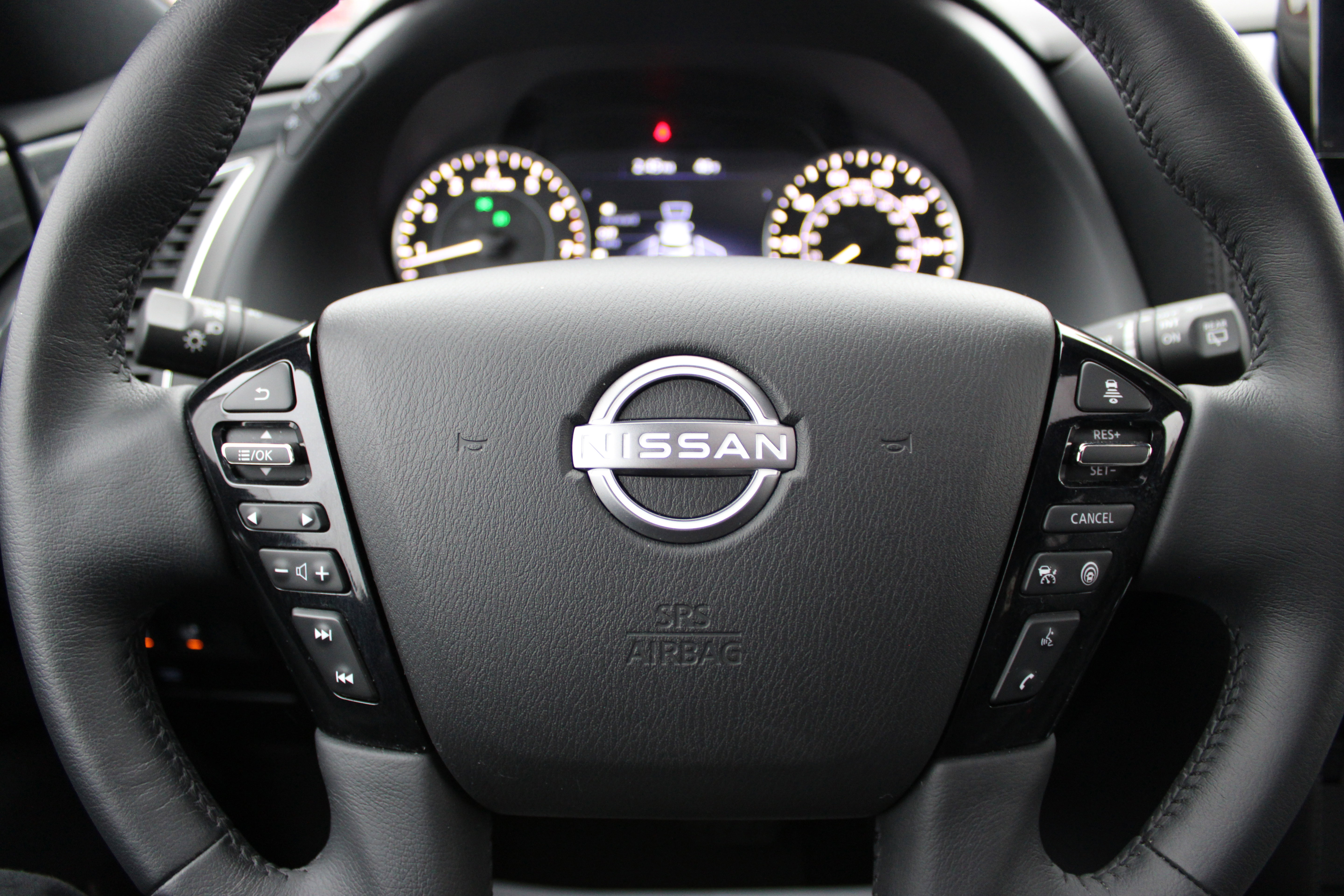 Certified 2024 Nissan Armada SL w/ Midnight Edition Package image 29