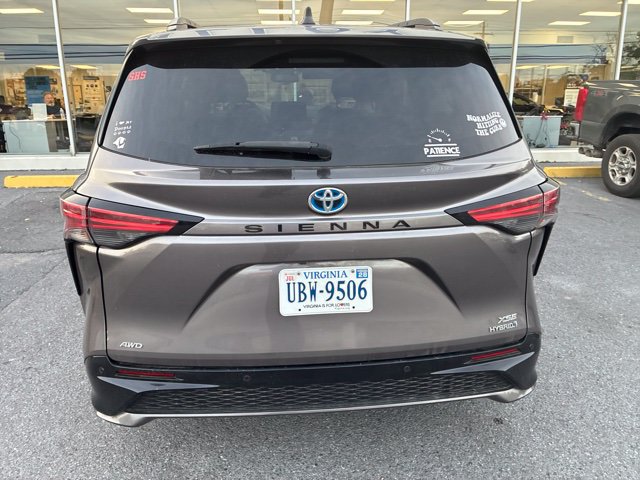 Used 2021 Toyota Sienna XSE AWD/4WD image 13