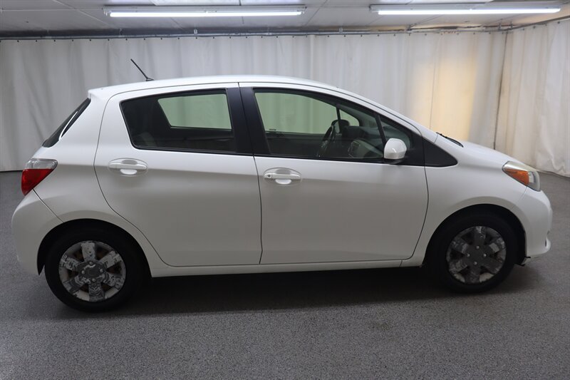Used 2014 Toyota Yaris LE FWD image 8