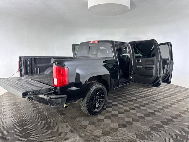 Used 2018 Chevrolet Silverado 1500 LTZ Z71 w/ Midnight Edition AWD/4WD image 17
