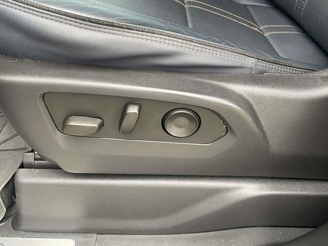 Used 2023 Chevrolet Silverado 1500 High Country AWD/4WD image 17