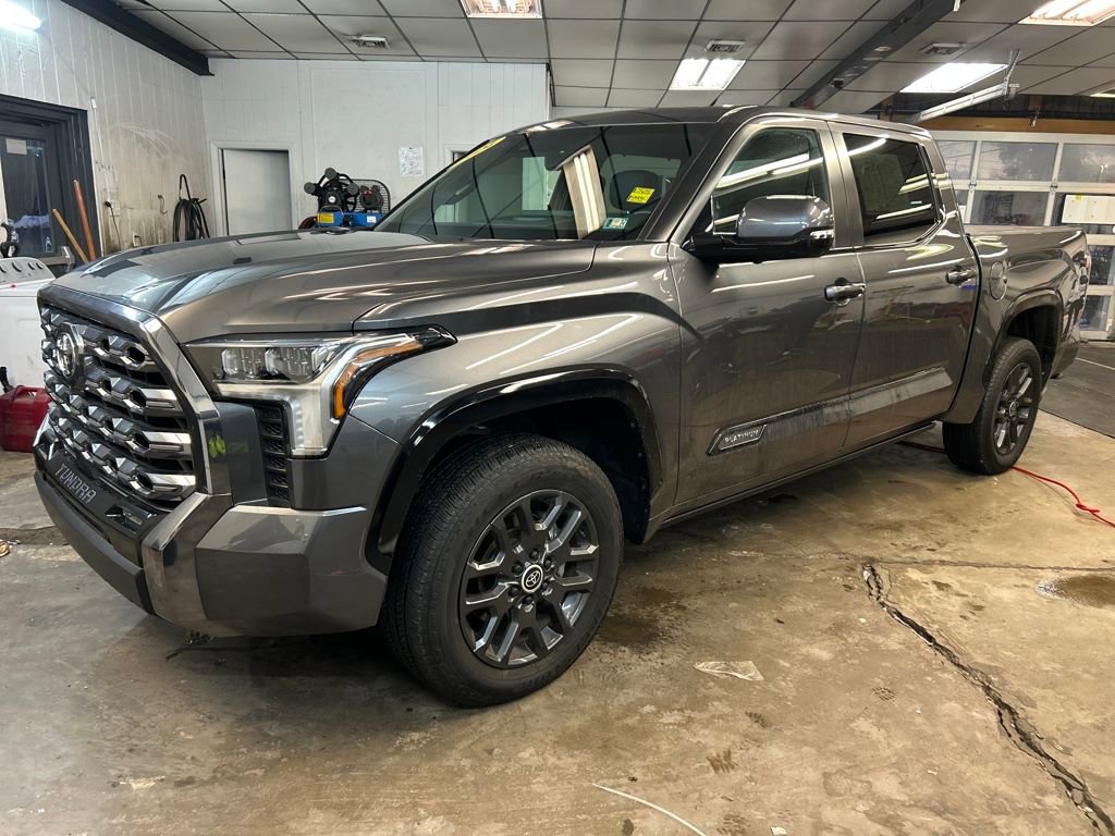 Used 2024 Toyota Tundra Platinum image 1
