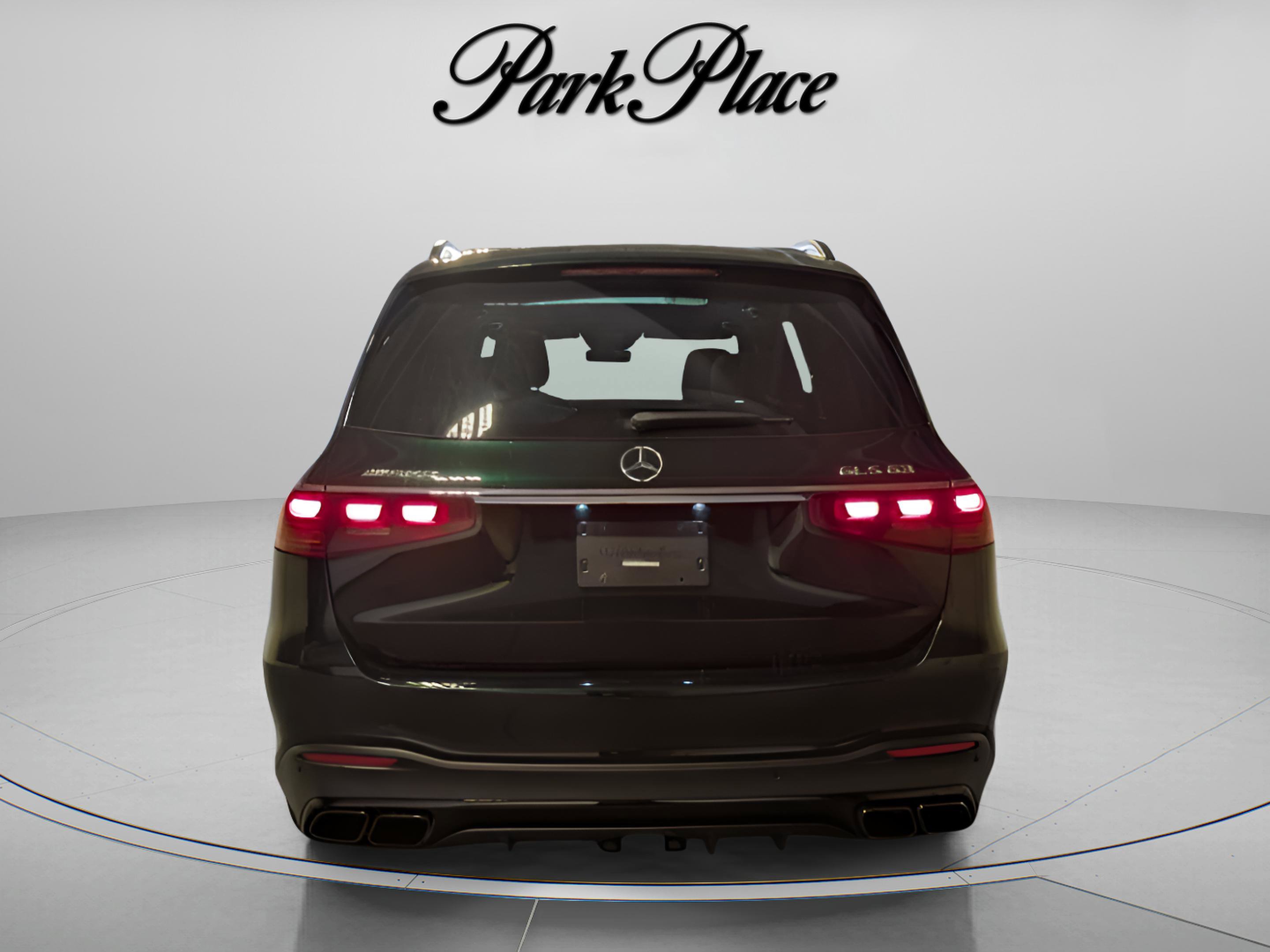 Used 2024 Mercedes-Benz GLS 63 AMG 4MATIC image 4