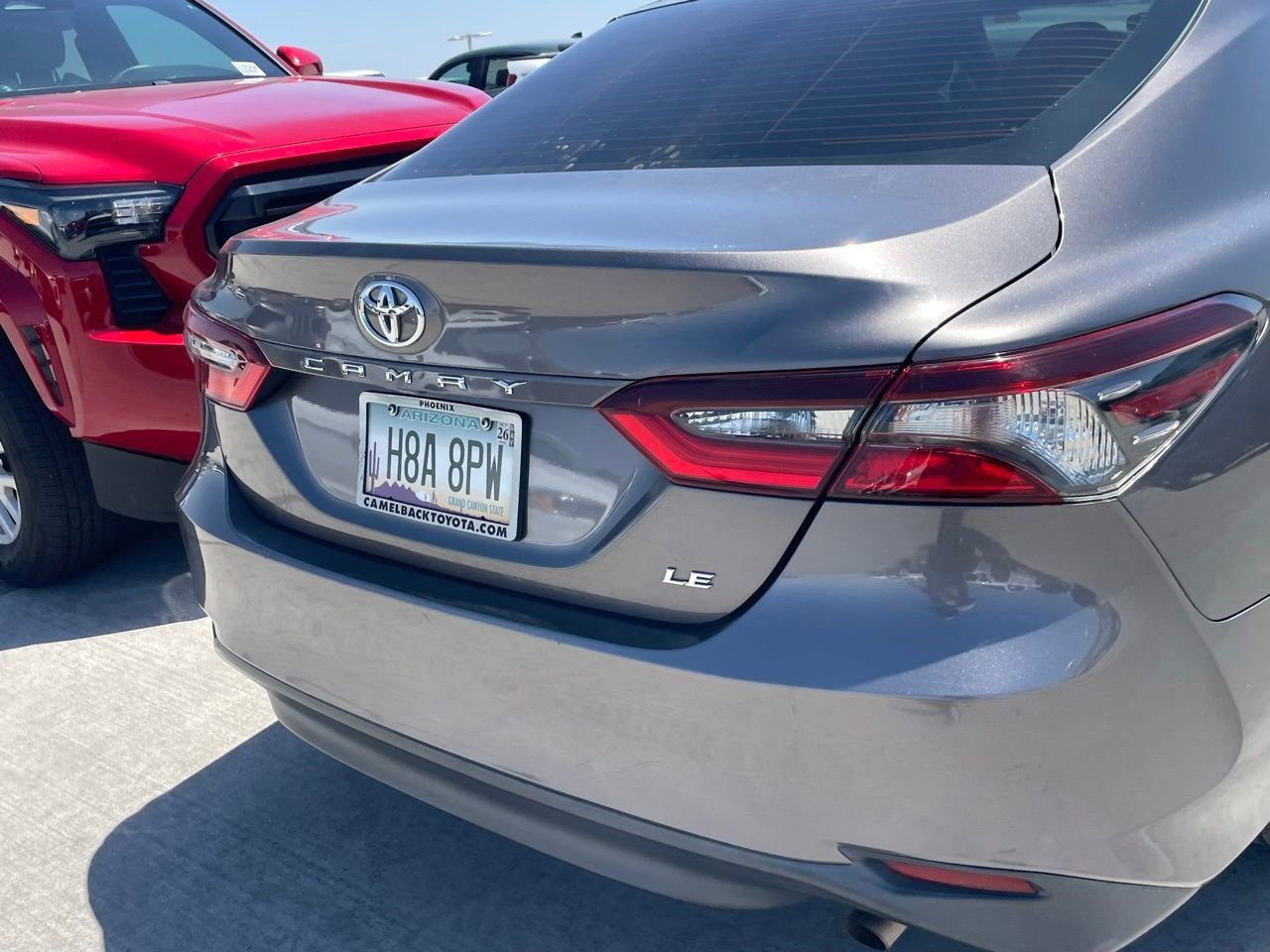 Used 2021 Toyota Camry LE w/ Carpet Mat Package (TMS) FWD image 4