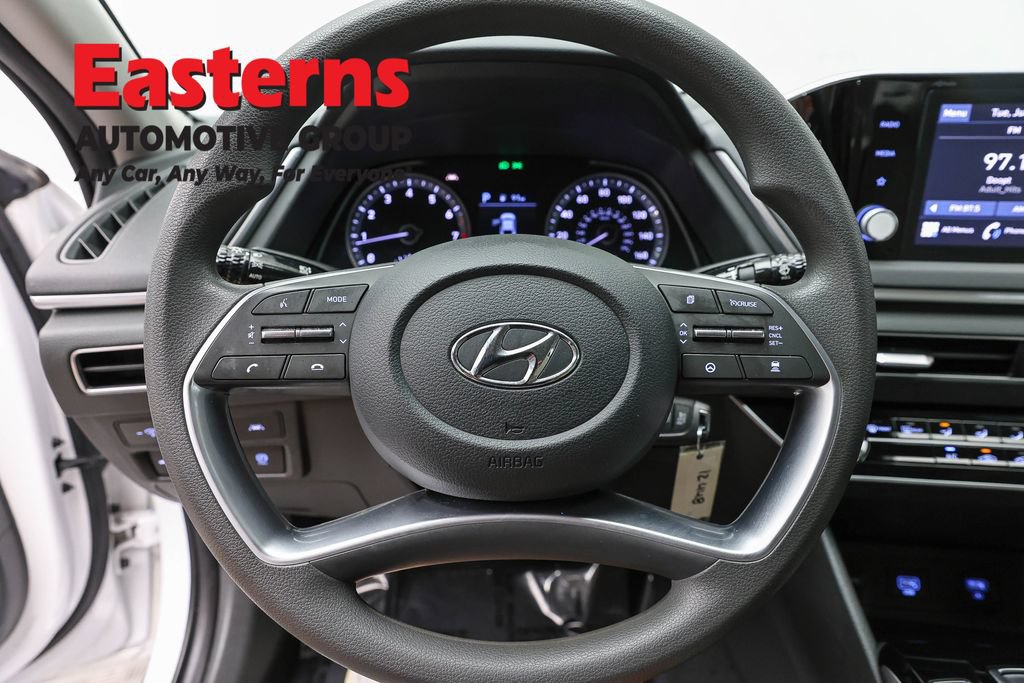 Used 2023 Hyundai Sonata SE FWD image 10