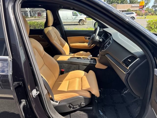 Used 2023 Volvo XC90 B6 Ultimate w/ Protection Package Premier AWD/4WD image 15