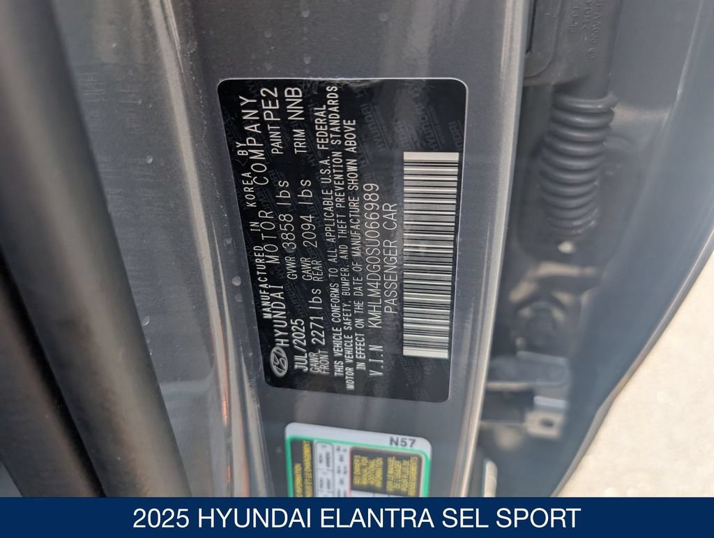 Certified 2025 Hyundai Elantra Sport FWD image 32