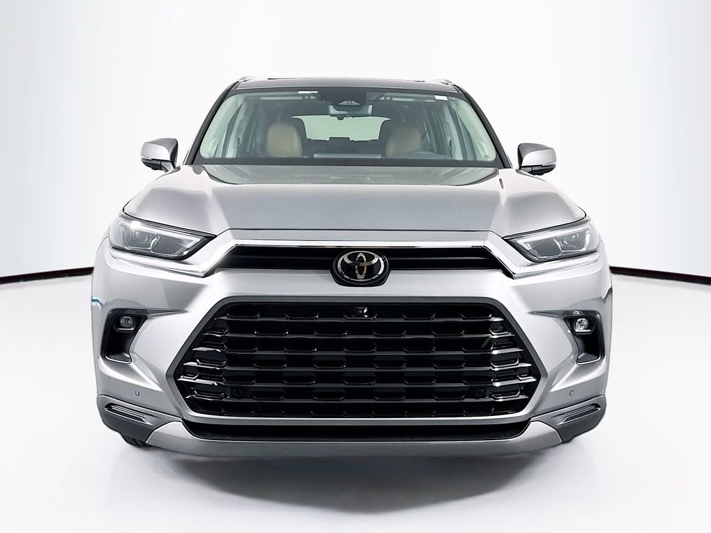 New 2026 Toyota Grand Highlander Platinum image 2