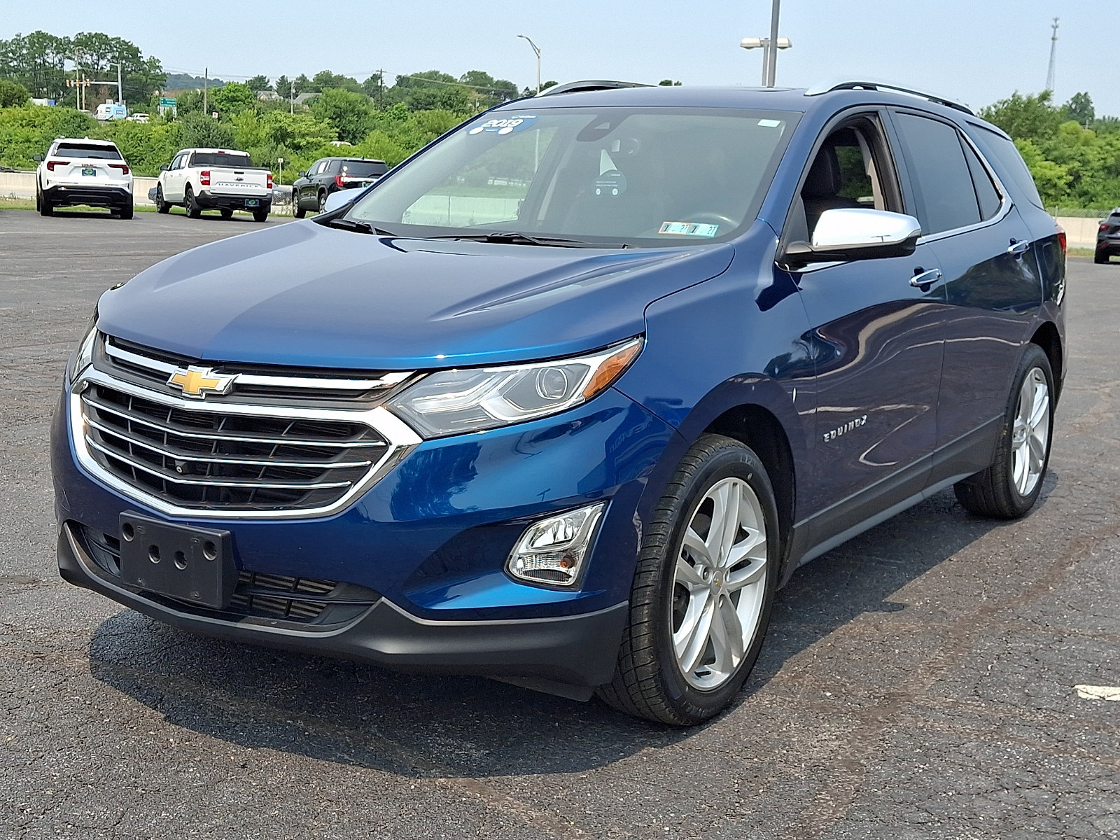 Certified 2019 Chevrolet Equinox Premier AWD/4WD image 3
