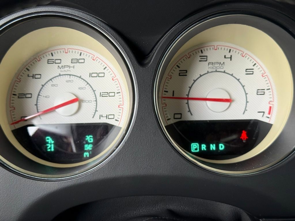 Used 2014 Dodge Challenger SXT Plus image 26