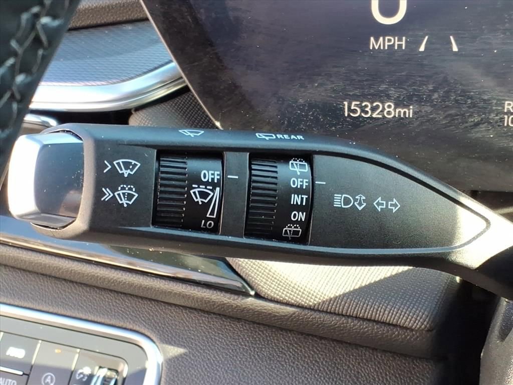 Used 2025 Buick Enclave Sport Touring image 25