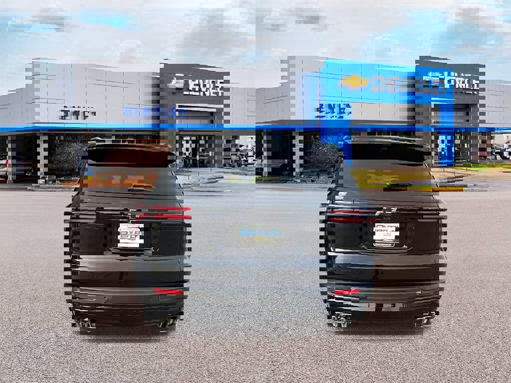 New 2026 Chevrolet Traverse LT w/ Midnight/Sport Edition image 4