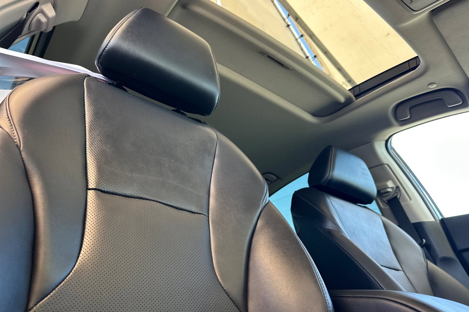 Used 2025 Honda Accord EX-L image 16