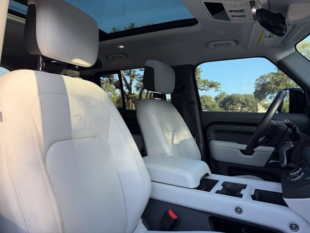 Used 2025 Land Rover Defender 110 S AWD/4WD image 15