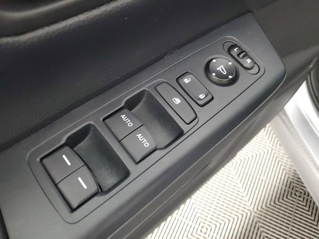 Used 2023 Honda CR-V EX image 27