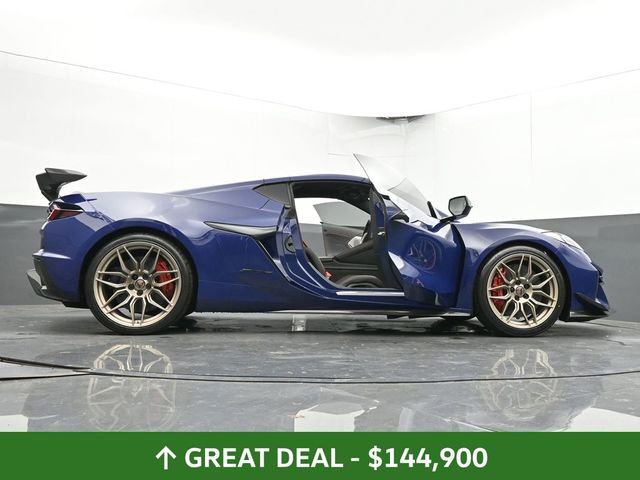 Used 2025 Chevrolet Corvette Z06 w/ Z07 Performance Package image 75
