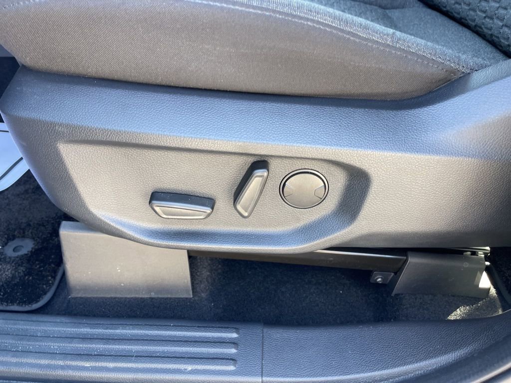 Used 2025 Ford Ranger XLT w/ Equipment Group 301A High image 17