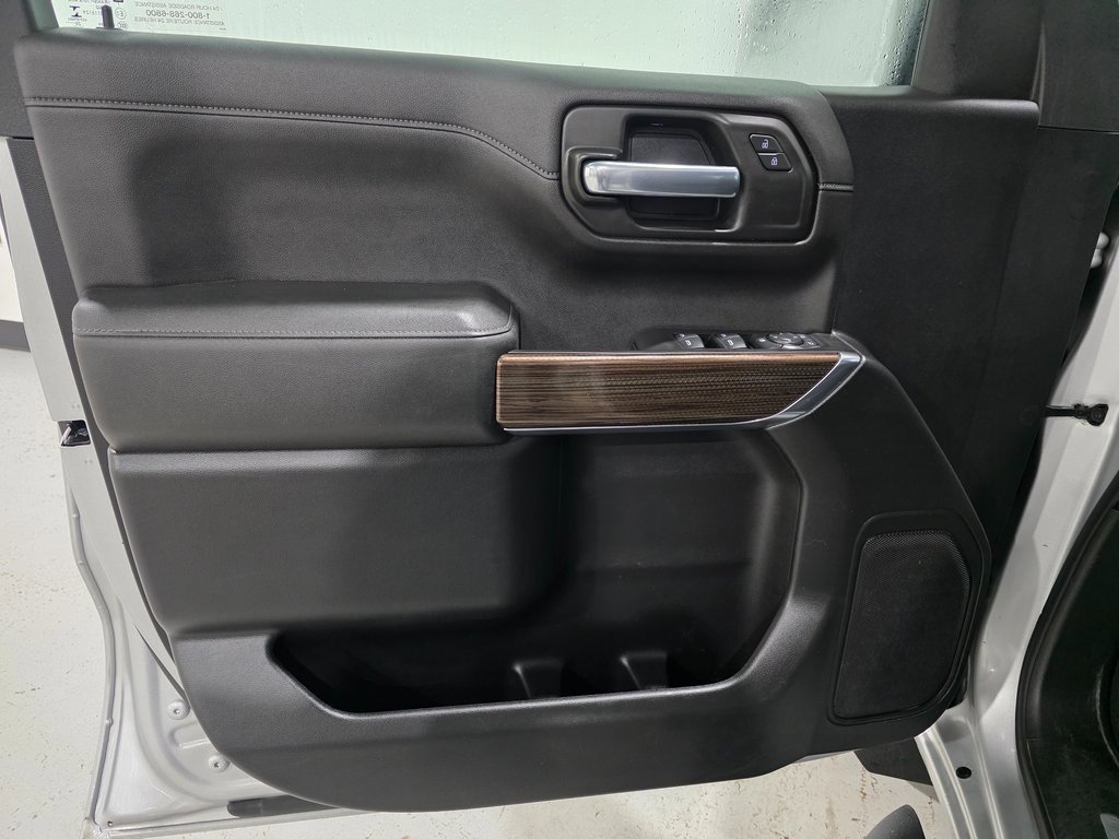 Used 2020 Chevrolet Silverado 1500 RST image 18