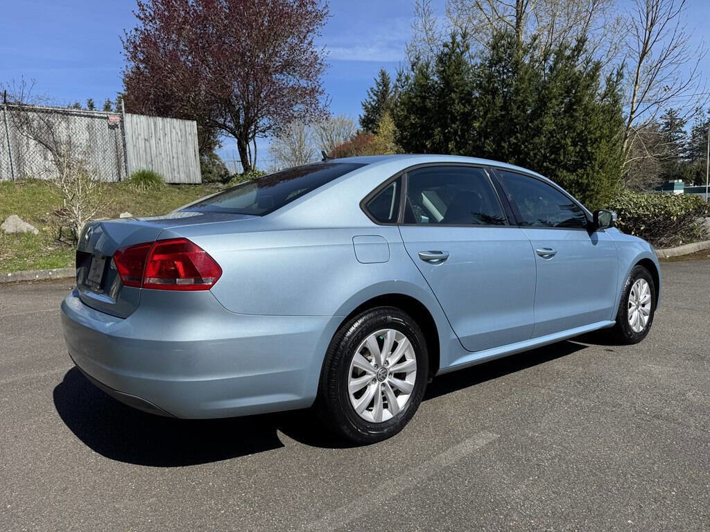 Used 2013 Volkswagen Passat 2.5 S image 3