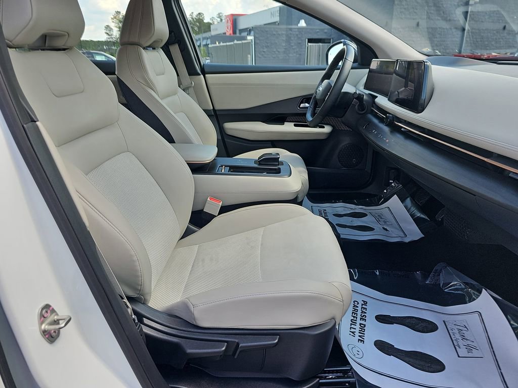 Used 2023 Nissan Ariya FWD image 13