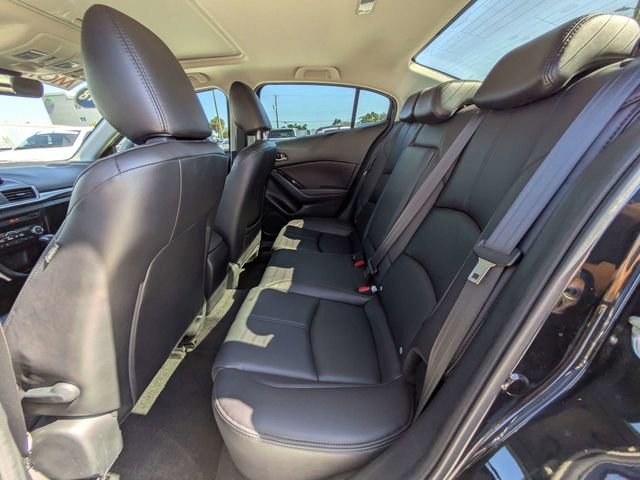 Used 2018 MAZDA MAZDA3 Touring FWD image 10