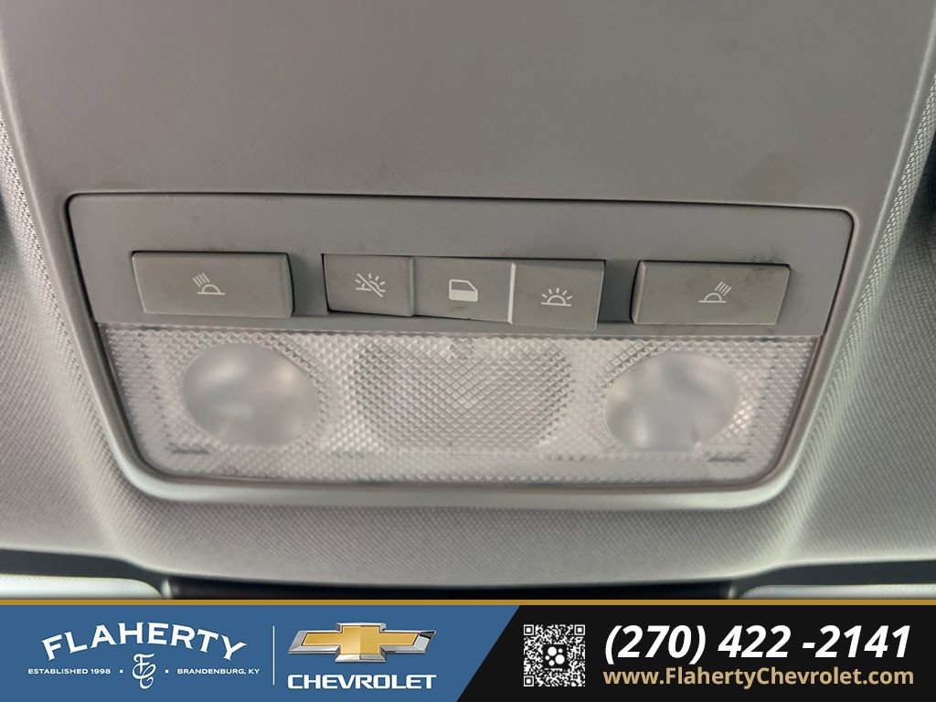 Used 2020 Chevrolet Trax LT w/ LT Convenience Package image 32