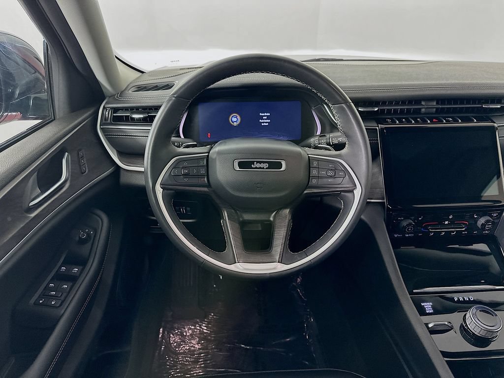 Certified 2023 Jeep Grand Cherokee Limited w/ Black Appearance Package AWD/4WD image 34