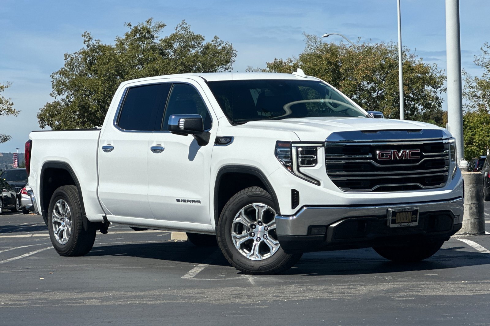 Used 2024 GMC Sierra 1500 SLT RWD image 2