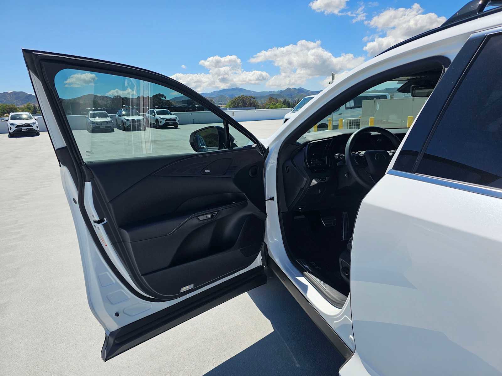 Used 2024 Lexus RX 350 F Sport w/ Convenience Package image 19