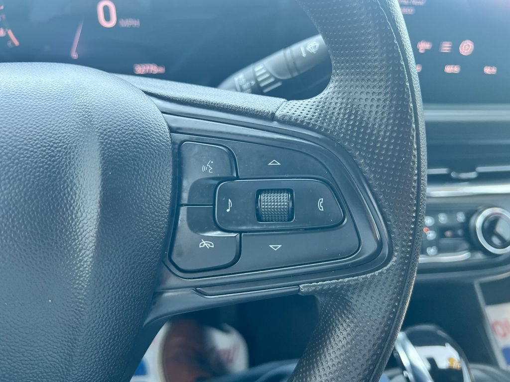 Used 2025 Buick Envista Preferred FWD image 17